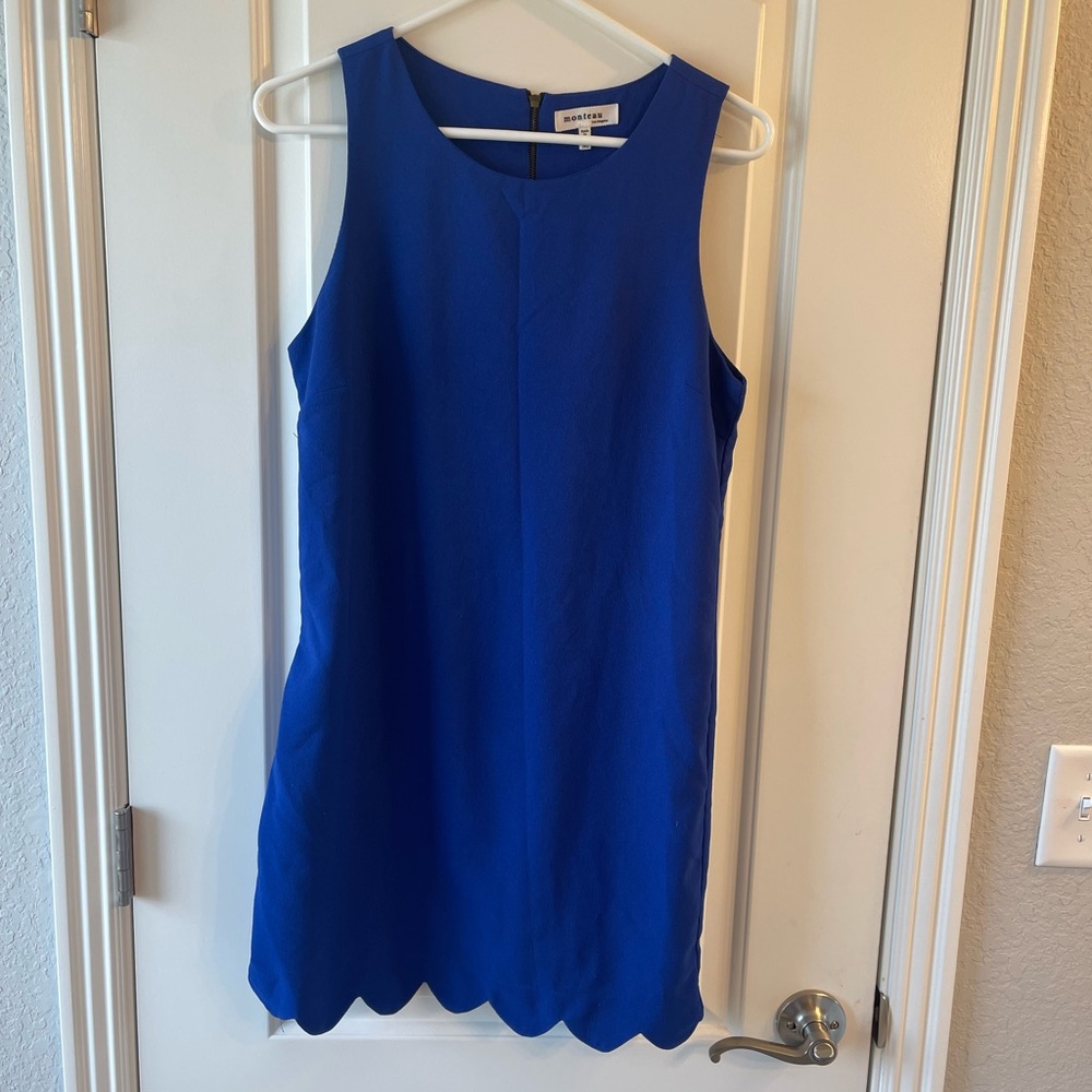 BLUE SHIFT DRESS scalloped